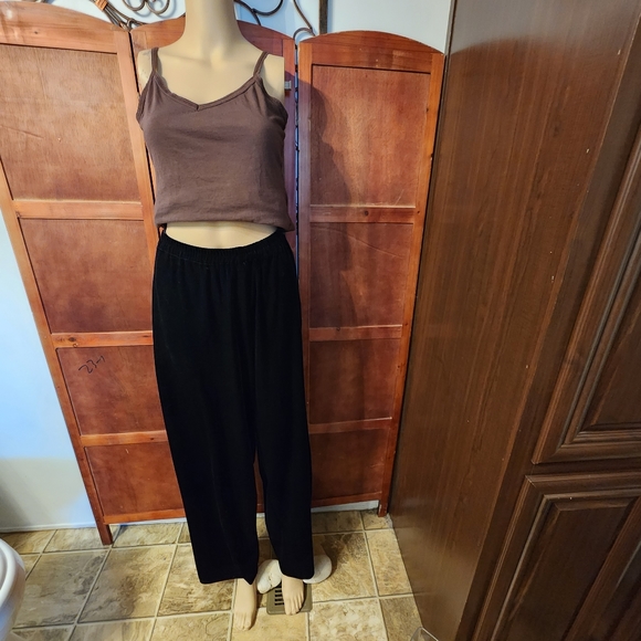 Women's  pants - Picture 3 of 12